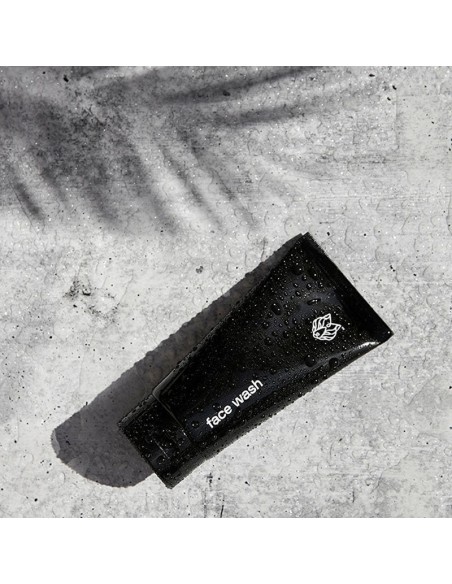 Black Wolf - Charcoal Face Wash - 150ml @ BarberKing.ca