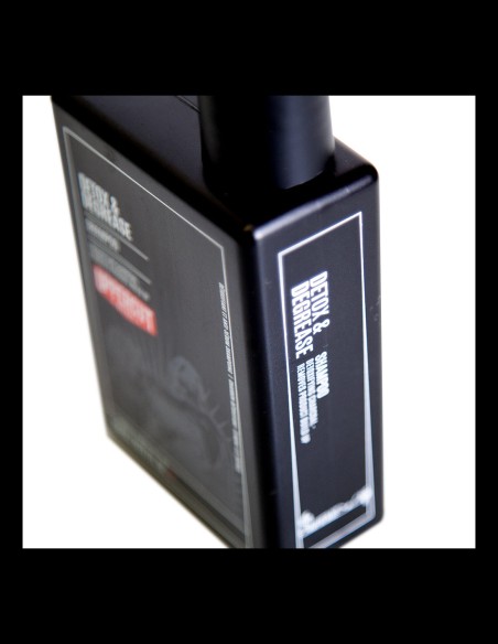 Uppercut Deluxe - Detox and Degrease Shampoo - 240ml @ BarberKing.ca
